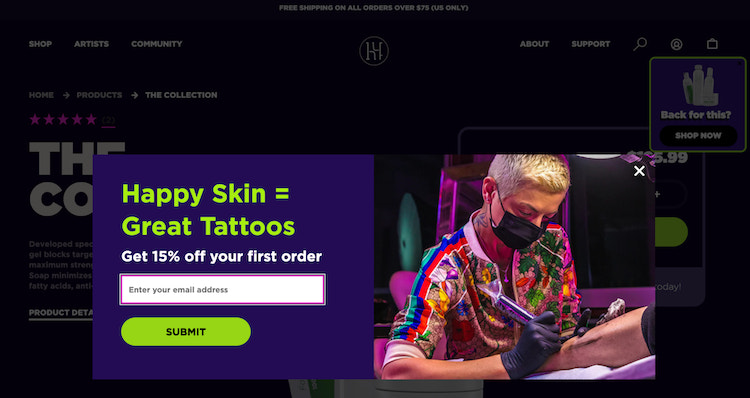 紫绿相间的弹出式盒子里有一个正在纹身的女人。电子邮件地址文本框上方的文字写着“首单优惠15%”。