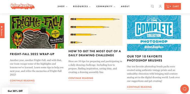 RetroSupply Co.的博客主页上有三篇最近发表的文章,每个页面下都有博客标题和描述